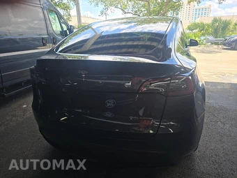 2022 Tesla Model Y Long Range - miniatura 5