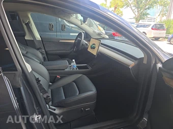 2022 Tesla Model Y Long Range - miniatura 8