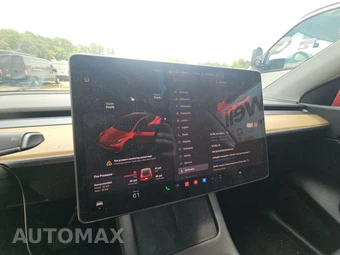 2022 Tesla Model Y Long Range – miniatura 12