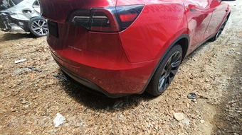 2022 Tesla Model Y Long Range – miniatura 31
