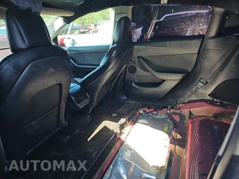 2022 Tesla Model Y Long Range – miniatura 13