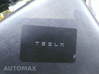 2022 Tesla Model Y Long Range – miniatura 18