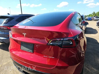 2022 Tesla Model Y Long Range – miniatura 4