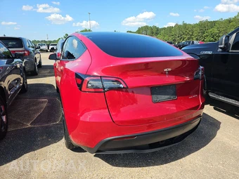 2022 Tesla Model Y Long Range – miniatura 6