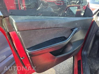 2022 Tesla Model Y Long Range – miniatura 9