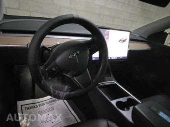 2022 Tesla Model Y Long Range - miniatura 14