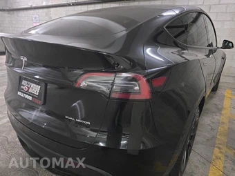 2022 Tesla Model Y Long Range - miniatura 4