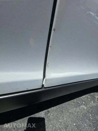 2022 Tesla Model Y Long Range - miniatura 2