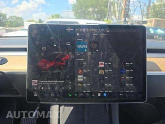 2022 Tesla Model Y Long Range - miniatura 10