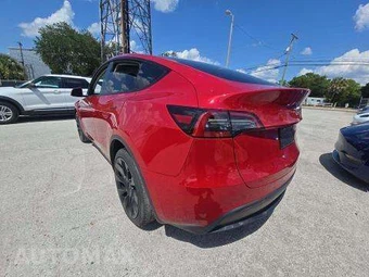 2022 Tesla Model Y Long Range - miniatura 2