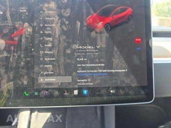 2022 Tesla Model Y Long Range - miniatura 9