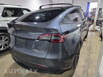 2022 Tesla Model Y Long Range - miniatura 4