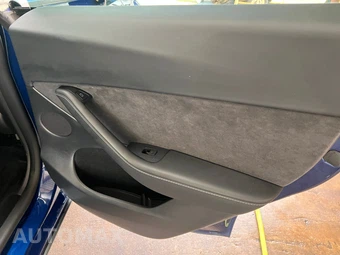 2022 Tesla Model Y Long Range - miniatura 17