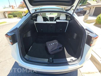 2022 Tesla Model Y Long Range - miniatura 11