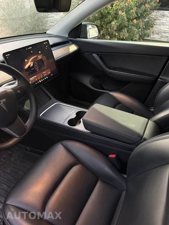 2022 Tesla Model Y Long Range - miniatura 11