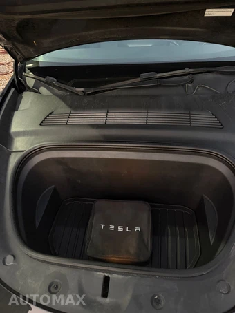 2022 Tesla Model Y Long Range - miniatura 13