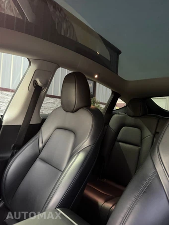 2022 Tesla Model Y Long Range - miniatura 14