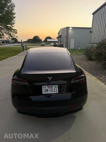 2022 Tesla Model Y Long Range - miniatura 8