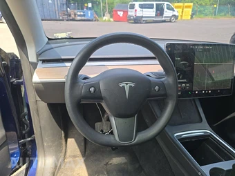 2022 Tesla Model Y Long Range - miniatura 10