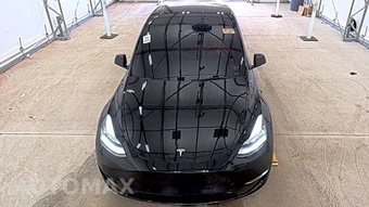 2022 Tesla Model Y Long Range - miniatura 2