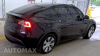 2022 Tesla Model Y Long Range - miniatura 4