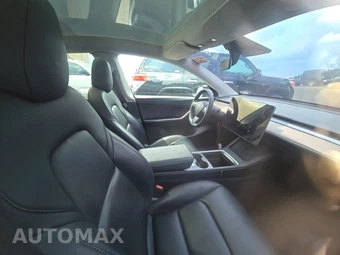 2022 Tesla Model Y Long Range - miniatura 8