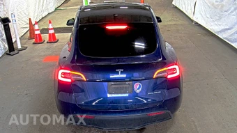 2022 Tesla Model Y Long Range - miniatura 5