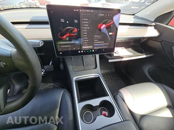 2022 Tesla Model Y Long Range – miniatura 11