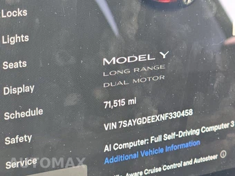 2022 Tesla Model Y Long Range – miniatura 12
