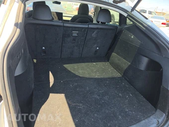 2022 Tesla Model Y Long Range - miniatura 17