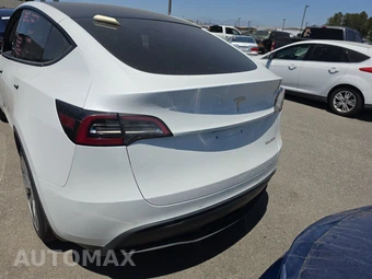 2022 Tesla Model Y Long Range - miniatura 5