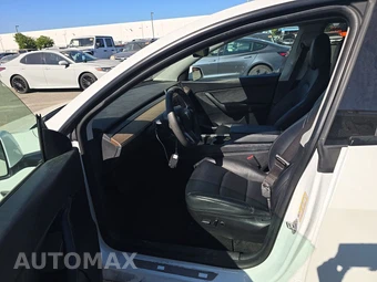 2022 Tesla Model Y Long Range - miniatura 7