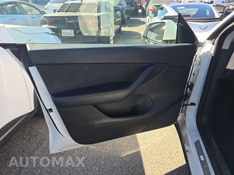 2022 Tesla Model Y Long Range - miniatura 9