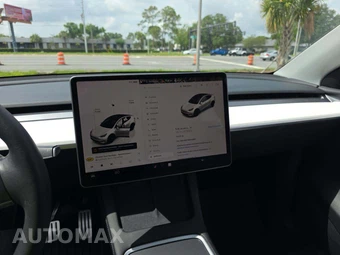 2022 Tesla Model Y Performance - miniatura 10