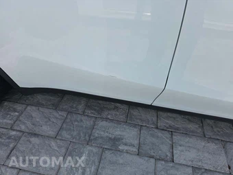 2022 Tesla Model Y Performance - miniatura 24