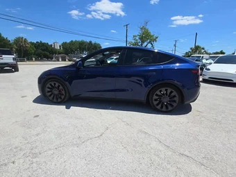 2022 Tesla Model Y Performance – miniatura 3