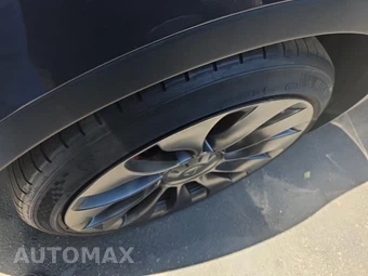 2022 Tesla Model Y Performance - miniatura 10
