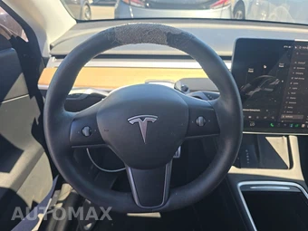 2022 Tesla Model Y Performance - miniatura 10