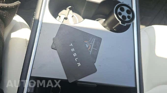 2022 Tesla Model Y Performance - miniatura 17