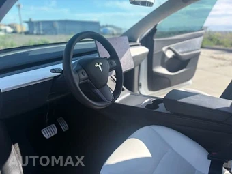 2022 Tesla Model Y Performance - miniatura 9