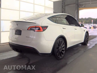 2022 Tesla Model Y Performance - miniatura 4