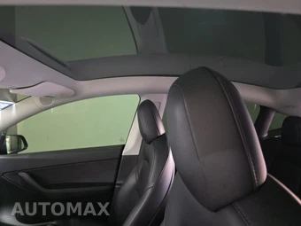 2022 Tesla Model Y Performance - miniatura 17