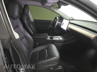 2022 Tesla Model Y Performance - miniatura 8