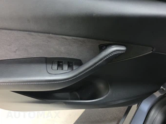 2022 Tesla Model Y Performance - miniatura 9