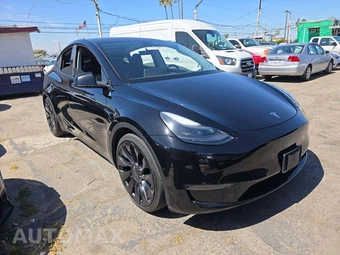 2022 Tesla Model Y Performance - miniatura 4