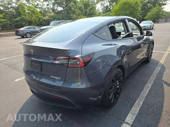 2022 Tesla Model Y Performance - miniatura 3