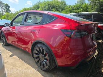 2022 Tesla Model Y Performance - miniatura 2