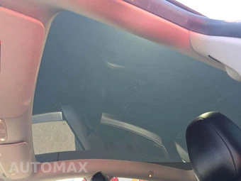 2022 Tesla Model Y Performance - miniatura 11