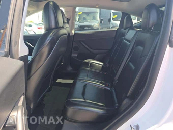 2022 Tesla Model Y Performance - miniatura 13