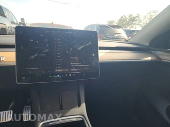 2022 Tesla Model Y Performance - miniatura 11